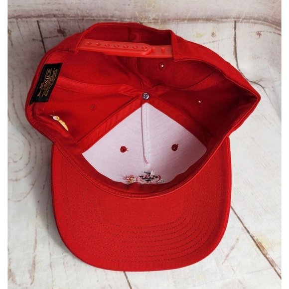 The Classics Yupoong Acrylic/Wool Red The Big Apple Embroidered Hat - Picture 10 of 16